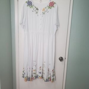Sue Brett White Midi Dress w/Applique Flowers Neck/Hem Covered Buttons Sz 1X